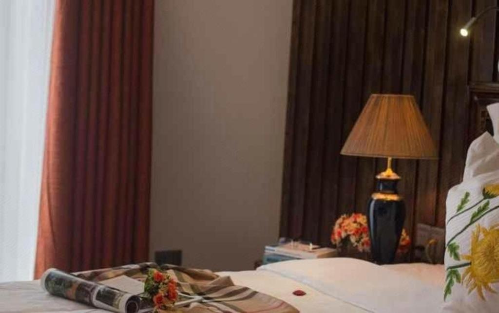 Noble & Swan Boutique Hotel Hanoi Bagian luar foto